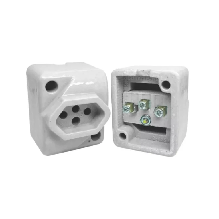 Tomada Ext Louca Quadr 2P+T 25A 250V