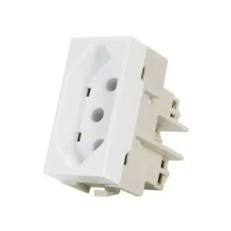 Tomada Padrao Brasileiro 2P+T 10A - 250V Br Infiniti ()